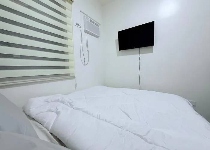 ホテル Urban Deca Towers Cubao *
