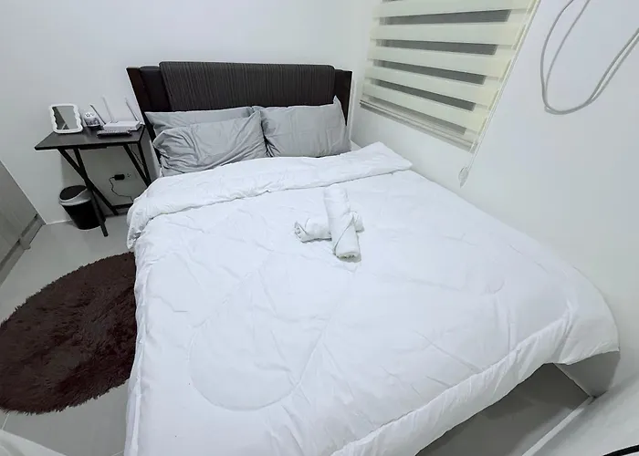 Urban Deca Towers Cubao * マニラ市